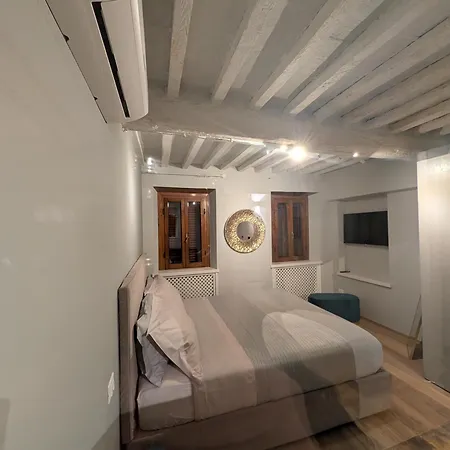 La Piccola Atene Atelier Apartment Pietrasanta