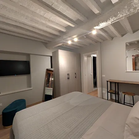La Piccola Atene Atelier Apartment Pietrasanta